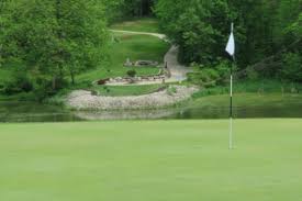 Womens Golf begins season at Lake Bracken CC